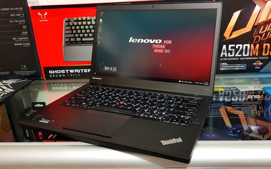 Lenovo UltraBook Core i5 2.90 GHz | 8GB RAM | HDD 500GB  | Bluetooth | WEB CAM