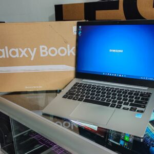 Laptop Samsung Galaxy Book Go | RAM 4GB | 128GB SSD | Windows 11 | Para estudios