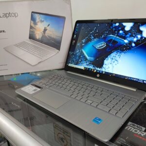 HP Core i3 Onceava GEN | 8GB DDR4 | 256GB SSD | 15.6 | HDMI | Bluetooth