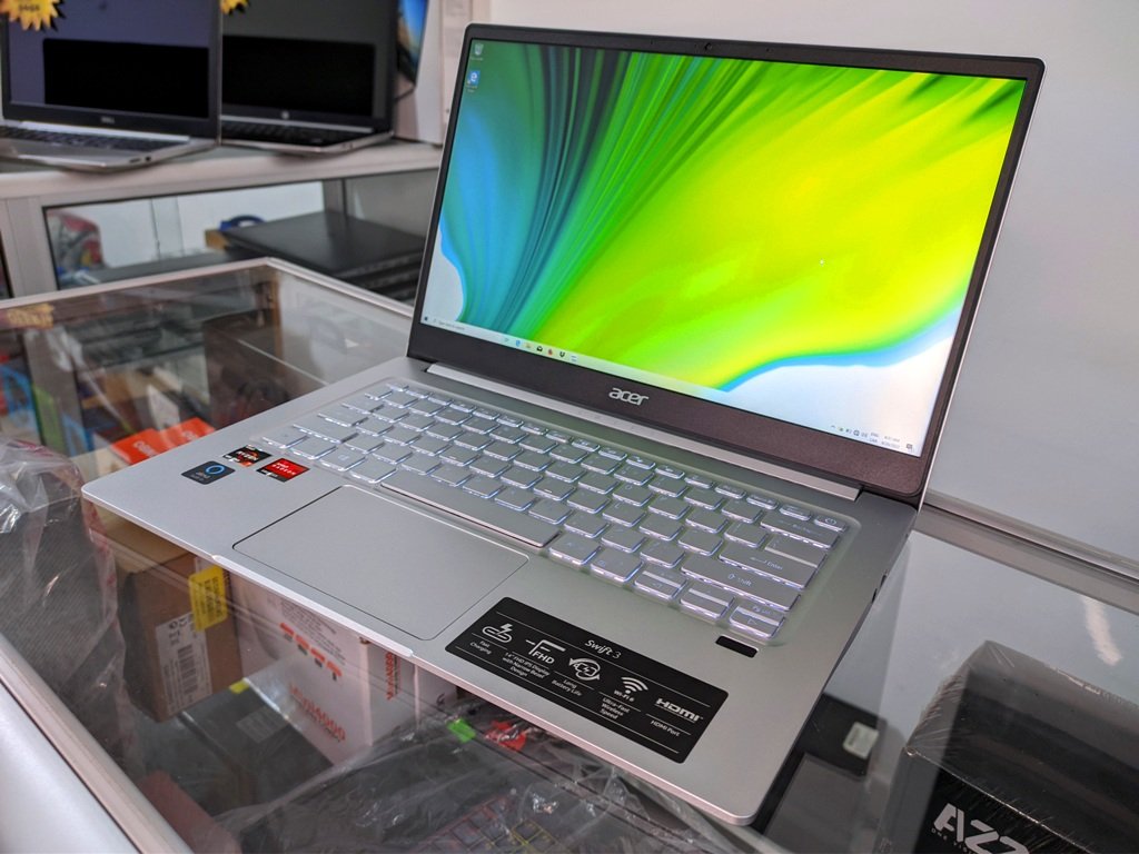 Acer Swift Ryzen 7 Octa Core up 4.20 GHz | 8GB | 512GB SSD | Bluetooth | HDMI