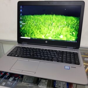 HP i7-6820HQ Octa Core 3.60 GHz | 8GB | 256 SSD | Bluetooth | pantalla 15.6 FHD