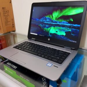 Laptop para Diseño y Progra | 8GB RAM | SSD | Bluetooth | 14 FHD 1080 |