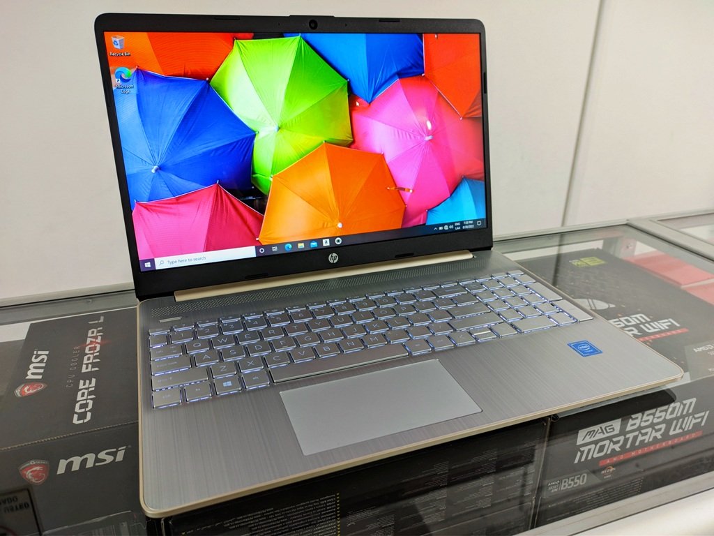 HP 15 GOLD Intel N4000 2.60 GHz | 4GB | Bluetooth | HDMI | 256GB SSD