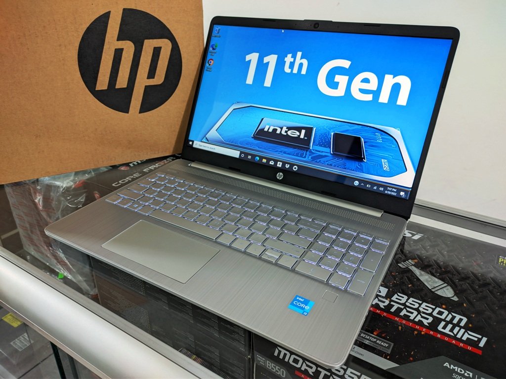 HP Core i3 11th Touch NUEVA! Más potente que un i7 de décima GEN