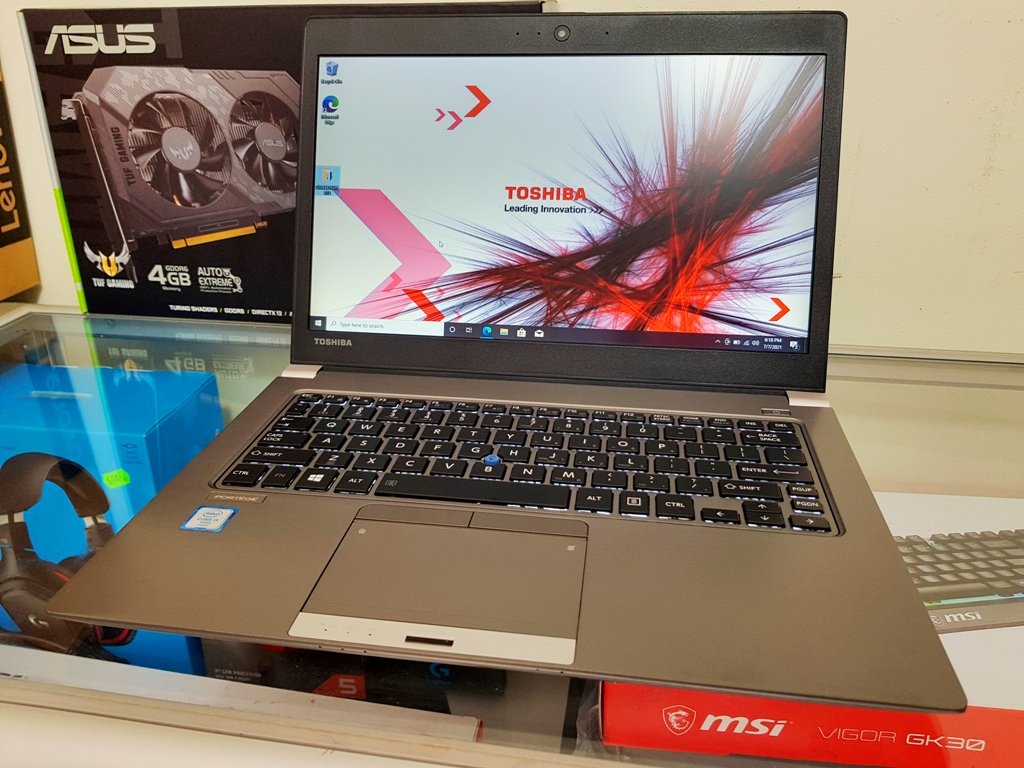 Toshiba UltraBook i5 3.00 GHz | 8GB | HDMI | Bluetooth | 14 HD