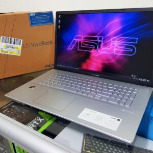 Asus Ryzen 3 17.3 9th GEN NUEVA! | 8GB | 256GB SSD | Gran pantalla de 17.3 FHD
